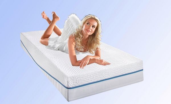 Kaltschaummatratze Royal Visco, Hn8 Schlafsysteme, 25 cm hoch, Schulterkomfortzone und GelTouch-Auflage für optimale Körperanpassung