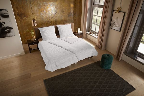 PURE luxury collection Wendebettwäsche Noordwijk, Microfaser, 3 teilig, Mikrofaser, Pflegeleicht, Reißverschluss, Wende, 3D, uni muster, weich