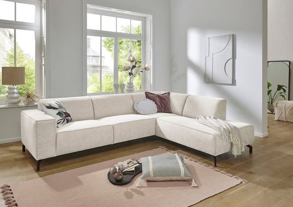 Places of Style Ecksofa Lorcan, Breite 275 cm, weiches Sitzgefühl, mit schwarzen Metallfüßen, Lederoptik und in weichem Strukturstoff