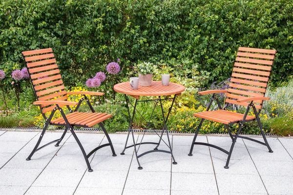 MERXX Garten-Essgruppe Schloßgarten, (Set, 3-tlg), 2 Sessel, klappbar, Tisch Ø/Höhe: 70x74 cm, Eukalyptus geölt