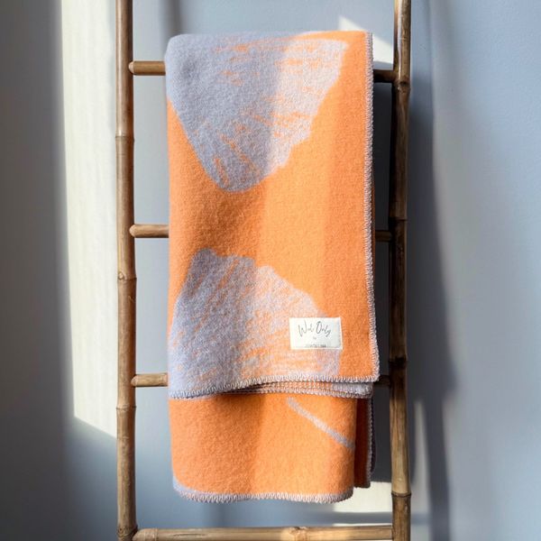 WoolOnly Wendedecke Wolldecke Plaid aus Norwegischer Wolle 130x200 cm (Ginkgo Peach Harmonie)