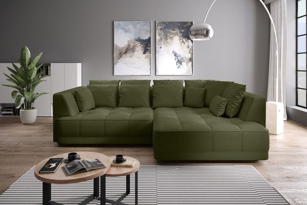 WERK2 Ecksofa Tiga, Komfortsofa mit elekt. Auszugsfunktion, bequem, L-Form, Pure Wohlfühlgarantie: Ausziehbare Sitztiefe, XXL-Ottomane & Kissen.