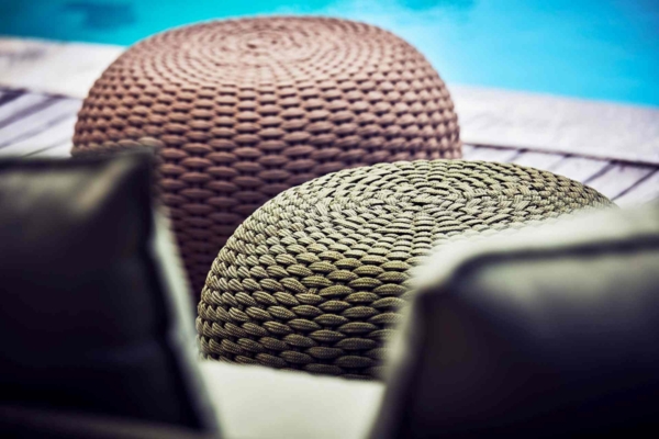 Hocker Moon aus Kunststoff, Olive, 60 x 60 x 35 cm Bild 2