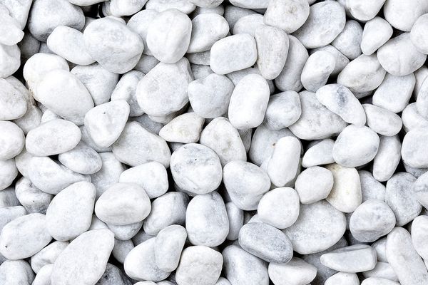 Bellamoli Gestaltungskiesel Bianco Carrara weiß ca. 7 - 15 mm 25 kg Kieselsteine