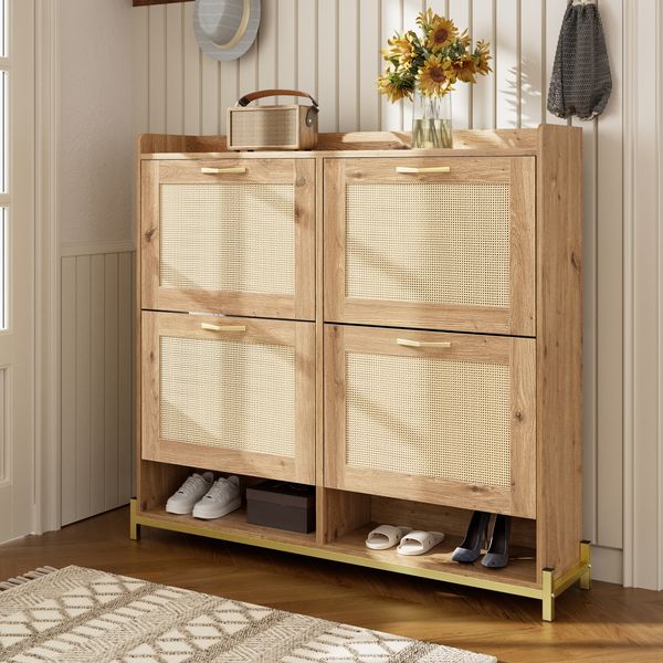 Eleganter Schuhschrank aus Holz mit Rattantüren – 4 Türen, Metallrahmen und oberes Regal für stilvolle und übersichtliche Aufbewahrung.
