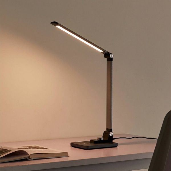 Lindby Schreibtischlampe Valtaris, LED, Kunststoff Alu Farbwechsel warmweiß / tageslicht IP20, 1x7,2 W LED, Farbwechsel warmweiß / tageslicht