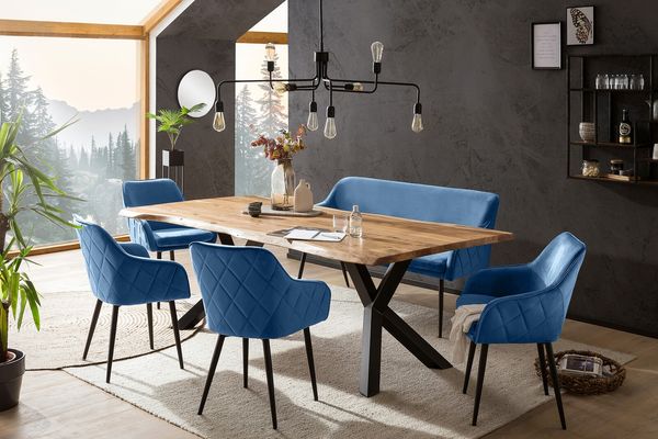 Essgruppe aus 1 x Esstisch Akazie 4 x Esszimmerstuhl und 1 x Bank