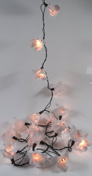 Guru-Shop LED-Lichterkette Lotus Blüten LED Lichterkette - Blüte weiß