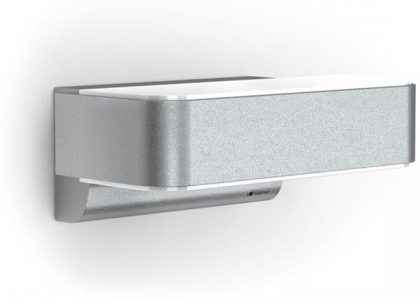 Steinel LED-Außenwandleuchte L 810 SC silber, 160° Hochfrequenzsensor, Bluetooth, per App steuerbar, 9,8 W, 679 lm, Up-/Downlight warmweiß