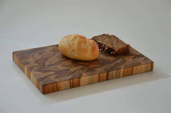 BOARD Schneidebrett Teak M