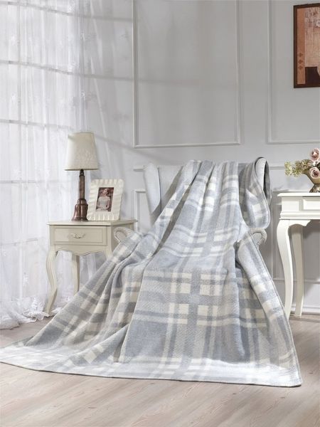 Wohndecke Wohndecke - 4 Jahreszeiten -160x200 cm / Sofadecke / Schlafdecke, livessa, Soft-Touch-Gefühl / 50% Baumwolle, 45% Acryl, 5% Polyester / 1650g