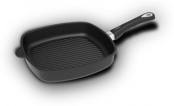 AMT Gastroguss Eckpfanne 28cm Grillboden