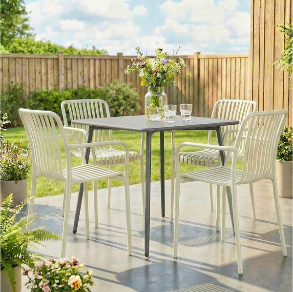 Outsunny Gartenstuhl mit Lamelldesign, Armlehnen (Terrassenstühle, 4 St), für Garten, Balkon Terrasse 55 x 58,5 x 81,5 cm Cremeweiß