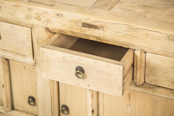 PureHaven Kommode 156 x 40 x 81 cm im Vintage Style massive Kommode aus Kiefer-Altholz handgefertigt stilvolles Design standsicher und stabil Bild 4