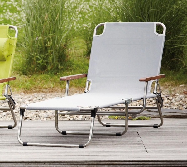 Dreibeinliege Amigo aus Aluminium mit Armlehne, Grau