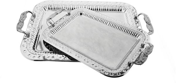 2-teiliges Serviertablett aus hochwertigem 18/10 Edelstahl -Robust & stapelbar Silber