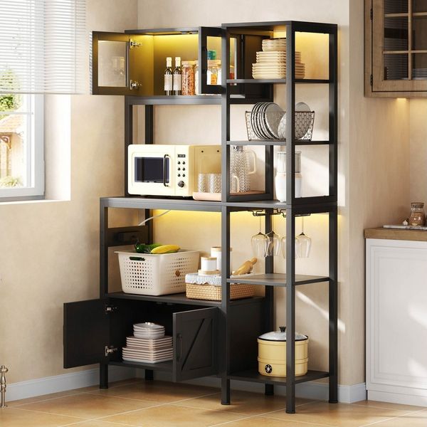 STILVORA Standregal Küchenregal Backregal mit Steckdose und LED-Lichtern für Wohnzimmer, Weinglashalter mit Mikrowellenregal mit Aufbewahrungsfunktion Schwarz, mit Glas Türen Für Küche Und Esszimmer 180×115×40