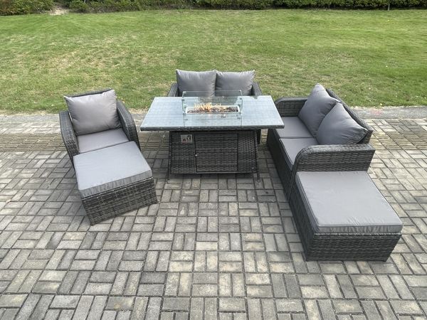 Fimous 6-Sitzer Rattan Gartenmöbel Sofa Set Gas Feuer Grube Esstisch Gasheizung mit Liebe Sofa Großer Fußhocker Dunkelgrau Gemischt