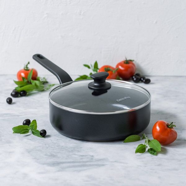 GREENPAN Schmorpfanne Essence schwarz Schmorpfanne antihaftbeschichtet Aluminium, Aluminium, Kratzfest, langlebig, Induktion, Backofengeeignet, Ø 24 cm