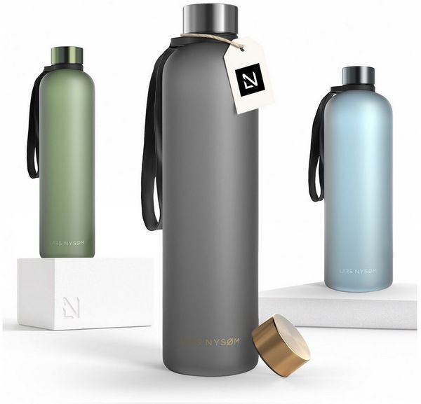 LARS NYSØM Trinkflasche Blæst, Trinkflasche mit Hydrationsskala und Trageschlaufe