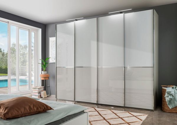 WIEMANN Schwebetürenschrank Shanghai, Made in Germany, mit praktischer Panorama-Tür und edler Glasfront, lautlos gleitend