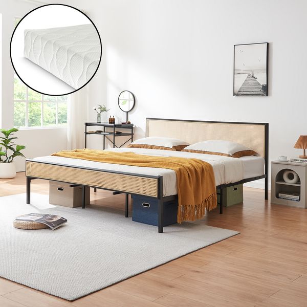 Metallbett Linköping mit rechteckigem Kopfteil und Matratze 180x200 cm Schwarz/Rattanoptik [en. casa]