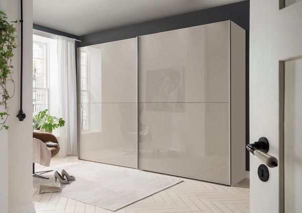 WIEMANN Schwebetürenschrank Orion, Kleiderschrank, Schrank, Wäscheschrank, mit Schiebetüren hochwertige Glasfront, variable Inneneinteilung, stilvolle Optik