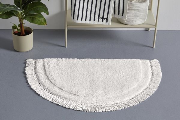 LeGer Home by Lena Gercke Badematte Tamsin, Badvorleger, Badezimmer Teppich, Höhe 20 mm, strapazierfähig, fußbodenheizungsgeeignet, Baumwolle, halbrund, mit Fransen, Badteppich, Badematte, Baumwolle
