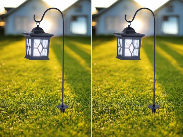 2er Set LED Solar Erdspießleuchte mit aufgehängter Laterne, Schwarz Höhe 68cm