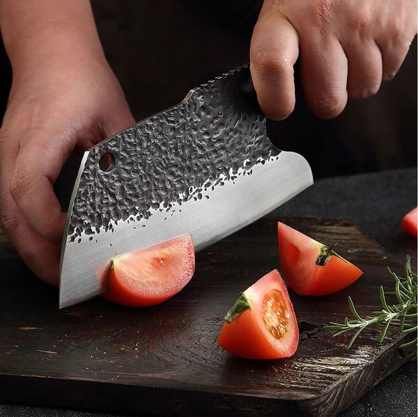 Exklusives Rustikales Hack- und Fleischeresser mit scharfe Klinge, robusten Griff. Perfekt in Ihrer Küche, beim Camping und Grillen