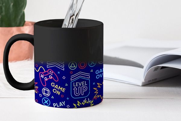 MuchoWow Tasse Gaming - Neon - Kopfhörer - Design, 1-tlg, Keramik, Farbwechsel, Kaffee Tassen, Teetasse, Zaubertasse, Geschenk