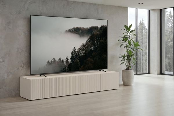 Home affaire Lowboard Rio, 245 cm breit, 47 cm tief, 4 Türen mit geriffelten MDF Fronten, Modernes Lowboard für bis zu 98-Zoll-TV – perfekt für die WM