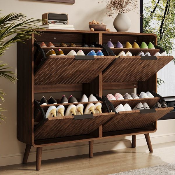 Merax Schuhschrank in Walnussholz-Optik, Flurschrank mit Massivholzbeinen (105 x 24 x 90 cm, 1-St, Schuhregal für 18–24 Paar Schuhe) Schuhkommode mit Klapptüren, doppelstöckiges Design & Stauraum