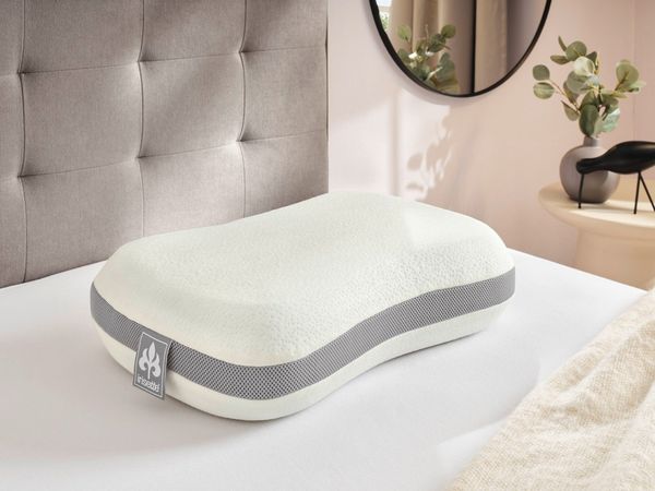 Irisette Nackenkissen irisette® Sensible Relax, mit Hightech Memory-Schaum, Bezug sehr elastisch mit Klimaband