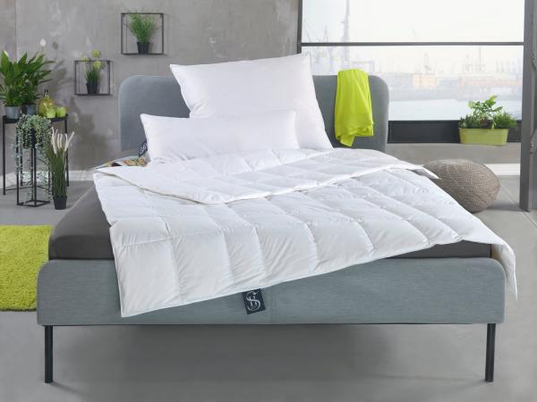 Haeussling Gänsedaunenbettdecke Select - Made in Green, Füllung: 100% Gänsedaunen, Bezug: 100% Baumwolle, hochwertiges Daunenprodukt
