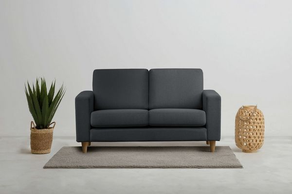 OTTO home 2-Sitzer Tvinno, im skandinavischen Stil, mit Massivholzfüßen, Breite 155 cm