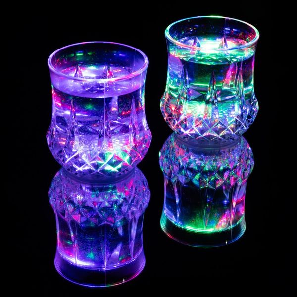 2er Set bunte Trinkgläser Cocktail Partybecher mit LED 210ml Kunststoff HI 13131
