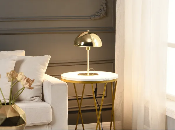 Vente-unique - ONTARIO Table lamp Metall Gold - B 20 cm x H 30 cm x L 20 cm
