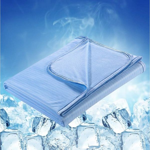 Elegear Sommerbettdecke kühldecken zum schlafen kühlende bettdecke sommerdecke 150x200/200x220, Bezug: Oberfläche: 75% Nylon 25% Polyester, Rückseite: 100% natürliche Bambusfaser, kühldecke sommer, Q-Max>0,5, Atmungsaktive Sofadecke, Reisedecke