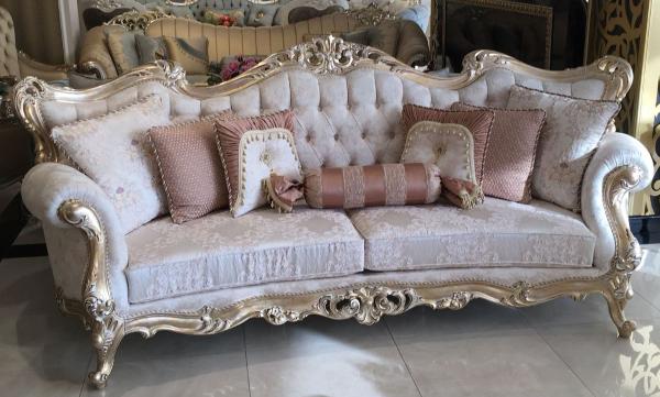 Casa Padrino Luxus Barock Wohnzimmer Sofa Creme / Rosa / Gold 300x98 x H. 120 cm