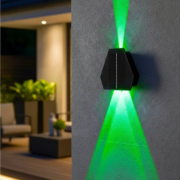 Arnusa LED Solarleuchte Außenwandleuchte Blau RGB Solar Wandleuchte Solarwandlampe, Farbwechsel, LED fest integriert, Blau, Rot, Grün, moderne Außenleuchte kabellos