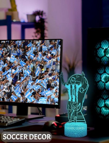 LA CUTE LED Nachtlicht 3D Nachtlicht Fußballspieler Nr. 10 mit 16 Farben & Fernbedienung, Bunt, RGB LED, 3D-Fußballspieler, 16 Farben, Fernbedienung, Touchfunktion, LED