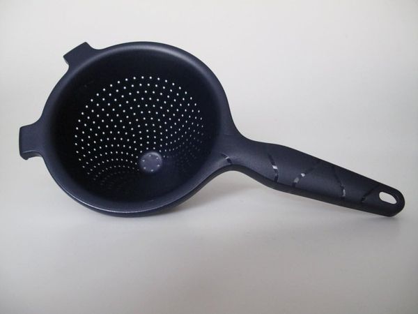 TUPPERWARE Küchensieb Tupperware Spitzsieb Küchenhelfer 500ml