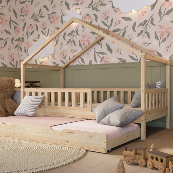 Crazy Pine 'Crazy House' Hausbett mit abnehmbaren Rausfallschutz, Naturholz, Natur, 90x200 cm, mit Ausziehbett