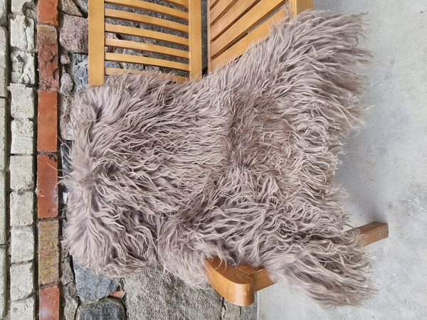Provellus Fellteppich Premium, Langhaar Island Schaffell Lammfell Natur lockig curly, 30x30cm rund