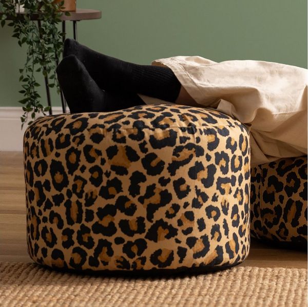 Icon Milano Leopard Hocker, Webstoff, Sitzsack Stuhl, Sitzpuff Hocker mit Füllung, Fußhocker für das Wohnzimmer, Deko Wohnzimmer, Garten
