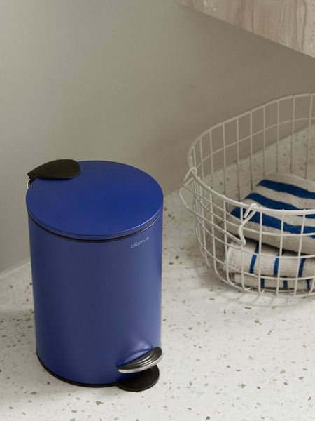 blomus Mülleimer -TUBO- Treteimer: Smart-Close-System, hochwertig und stilvoll, 3 Liter, Hochwertig, Pulverbeschichtet, Kompakt, Smart-Close, Inneneimer