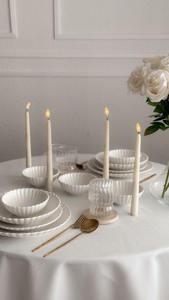 EKA Teller-Set Lotus White Flower (24-tlg), 6 Personen, 24- oder 48-teilig, für 6 oder 12 Personen, aus hochwertigem Porzellan