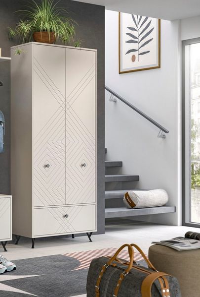 INOSIGN Garderobenschrank Mento, Höhe 190cm, 2 Türen, 1 Klappe, 4 Einlegeböden, 6 Fächer Metall Knopfgriffe & Y-Füße, Front mit Ornamentfräsung, Kleiderschrank