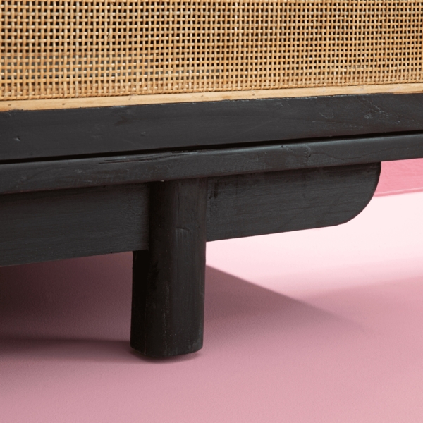 Signature 'CALVI' TV-Schrank Schwarzkiefernholz und natürlichem Rohrgeflecht - L160 cm - Schwarz Bild 8